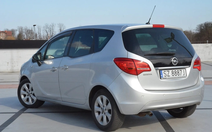 Volkswagen Golf cena 46000 przebieg: 186000, rok produkcji 2013 z Gdynia małe 92